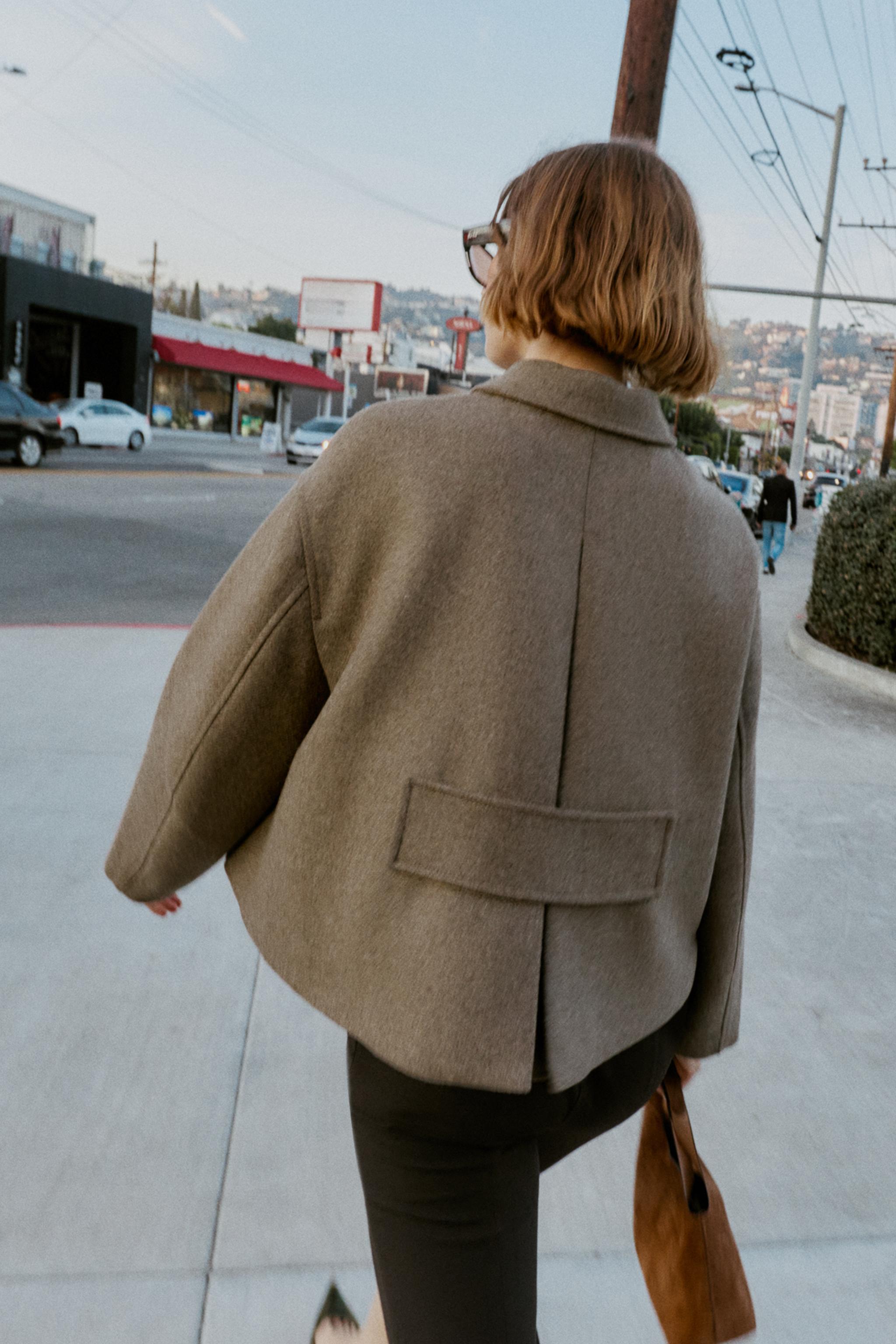 WOOL BLEND SHORT COAT